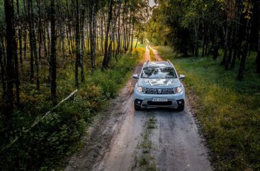 Progresivní Dacia v roce 2023: Jogger Hybrid nebo elektrický Spring Extreme  