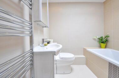 5 tipů, jak si poradit s malou koupelnou